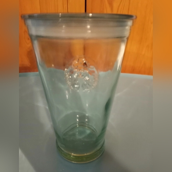 Starbucks Green Recycled Glass Tumbler with lid  Mermaid/Siren Logo 16 oz Spain - Picture 2 of 5